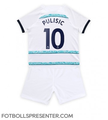 Chelsea Christian Pulisic #10 Bortatröja Barn 2022-23 Kortärmad (+ korta byxor)